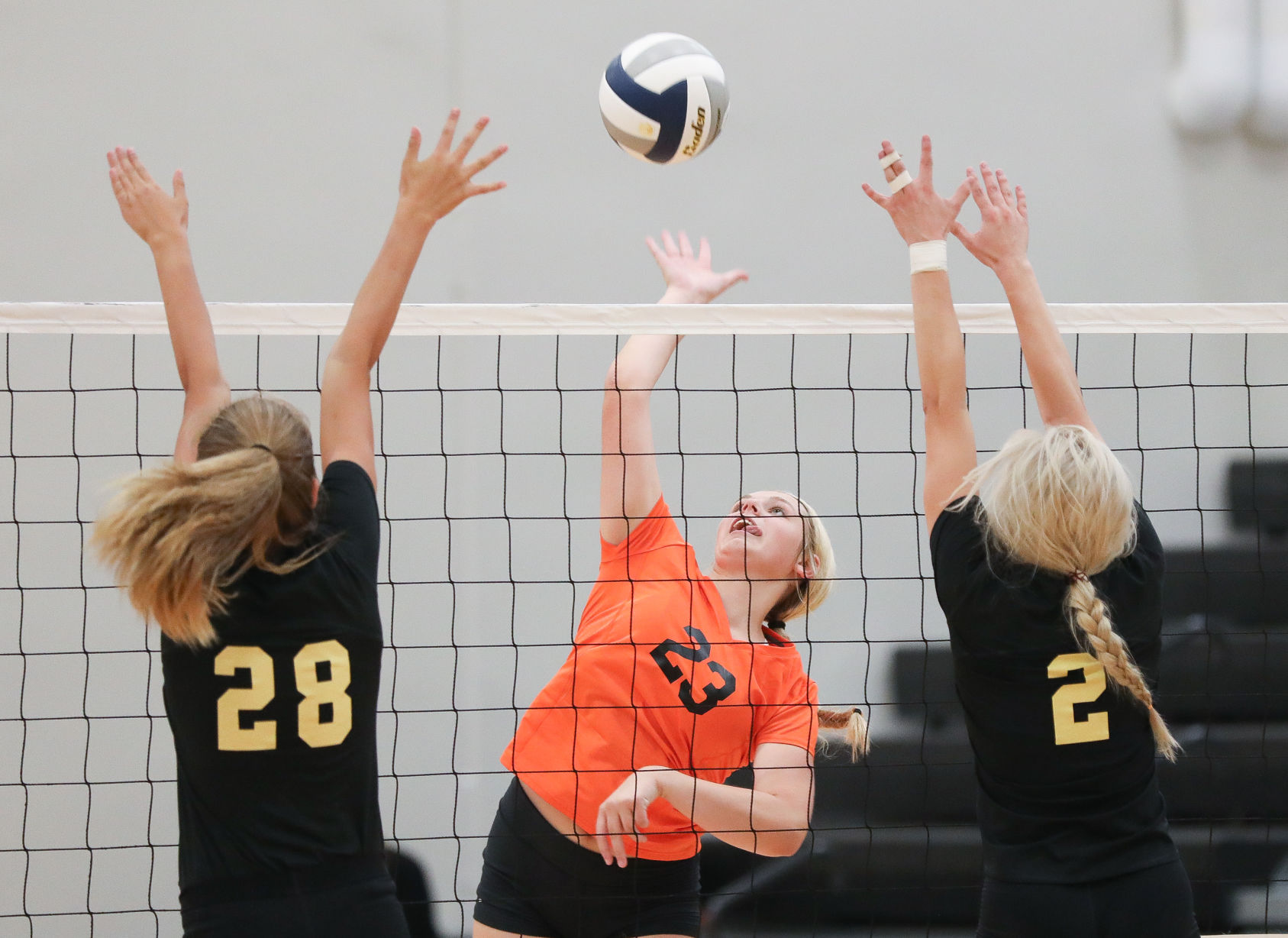 Minden volleyball triangular